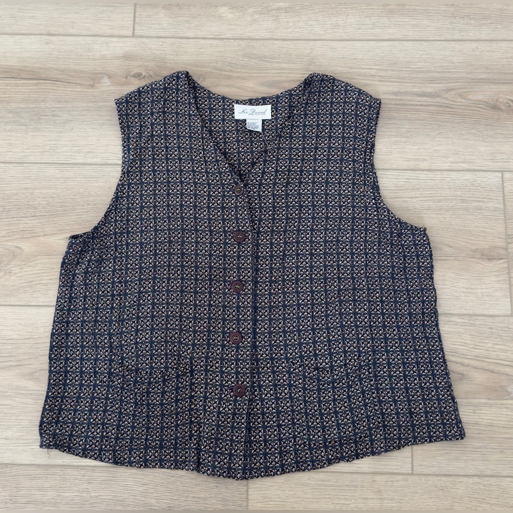 Vintage Lee David Women's Black and Brown Patterned Top